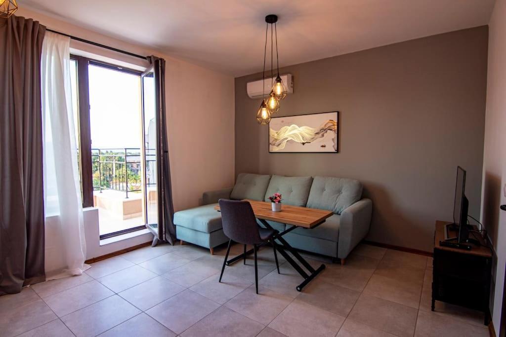 Аpartment With Free Parking Apartment Sofia Luaran gambar